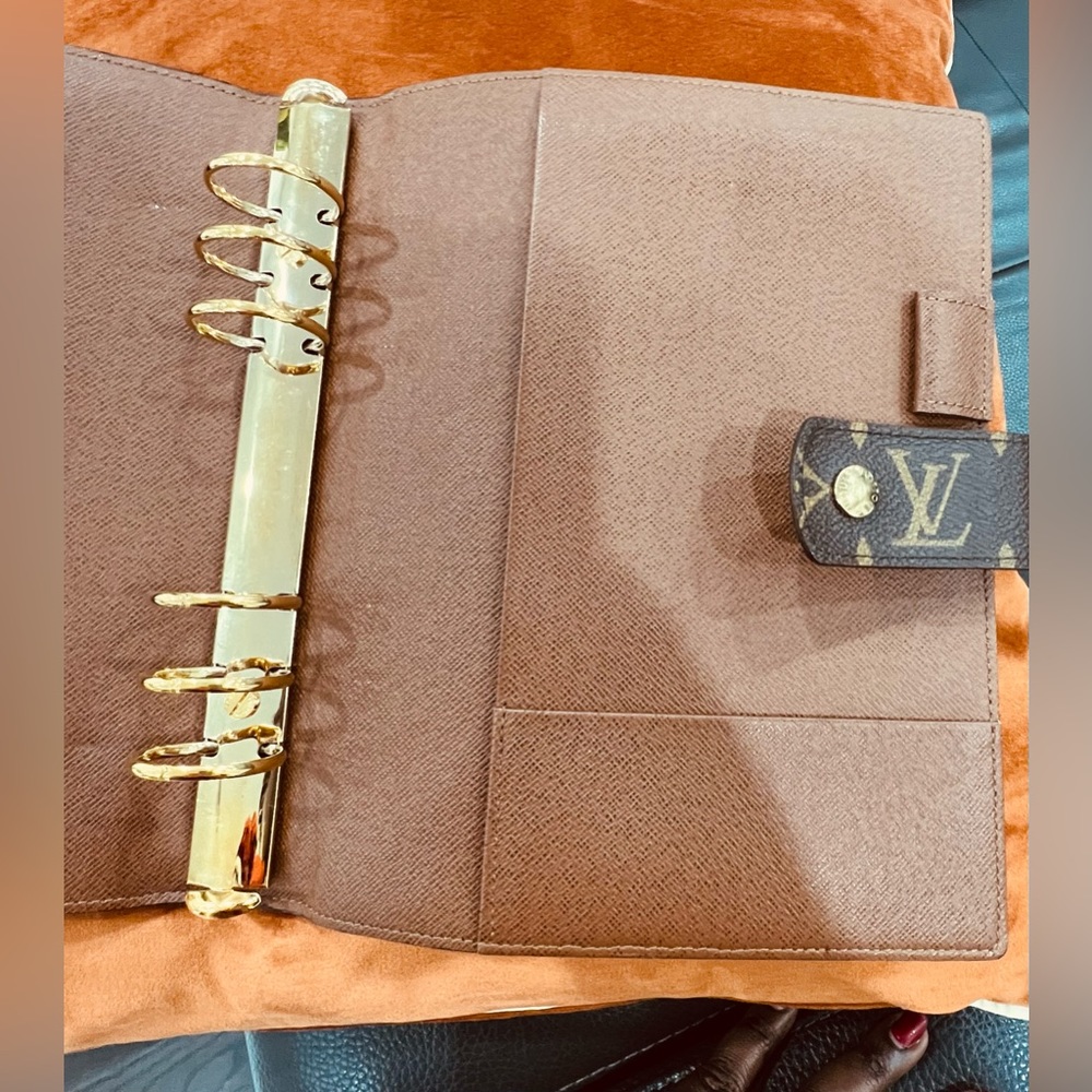 COPY - Authentic Louis Vuitton Monogram Agenda GM/ Large Ring Agenda Cover - Picture 6 of 16